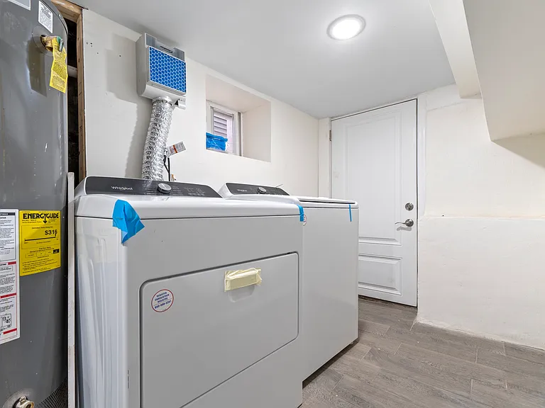 40 Lewis Ave #1 — Photo 10