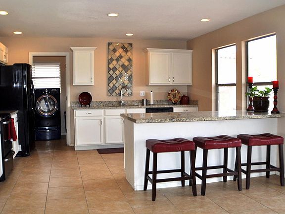 3rd image of 8542 N Deer Valley Dr