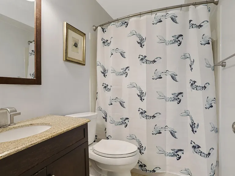 Master bathroom on 3rd floor