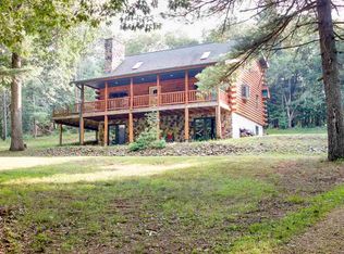 N4587 Glacier Lake Dr, Oxford, WI 53952