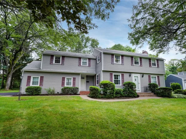 48 Glenhill Dr, Rochester, NY 14618