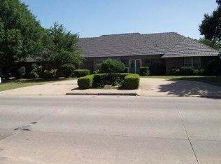 4102 NW Meadowbrook Dr, Lawton, OK 73505