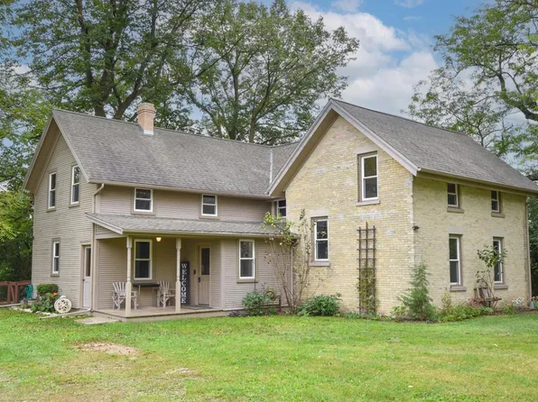 7297 Salisbury ROAD, West Bend, WI 53090