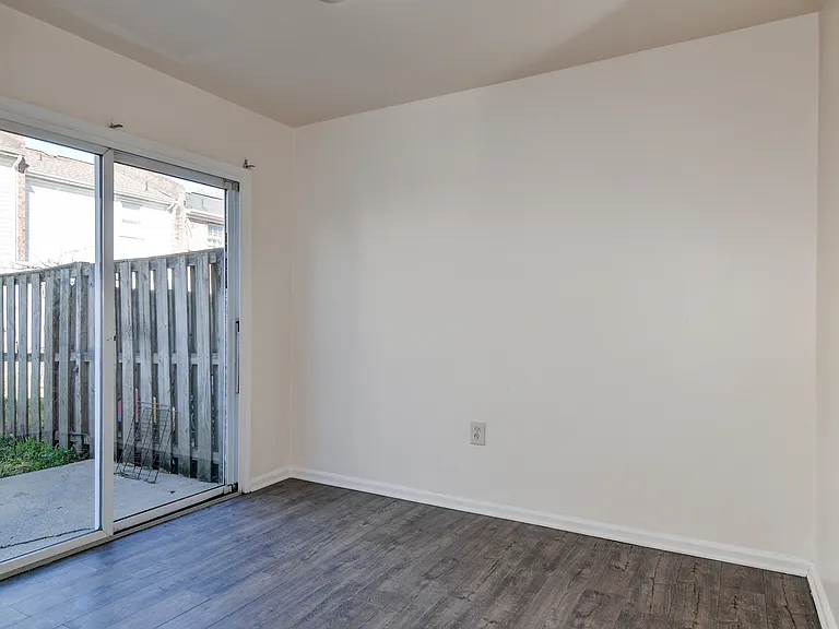 105 Hughey Ct — Photo 21