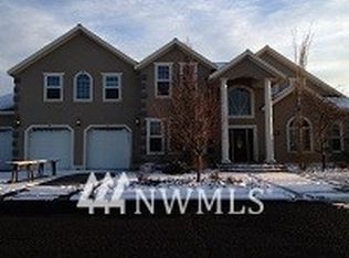 717 Lupine Dr NE, Moses Lake, WA 98837