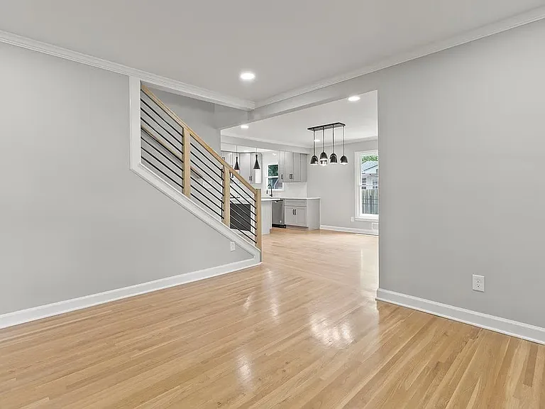 4111 Sudbury Rd — Photo 8