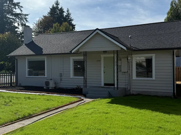 1209 E St SE, Lacey, WA 98503