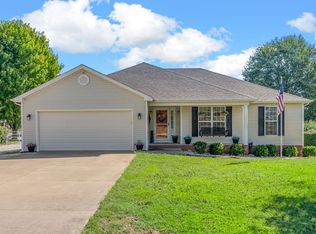 5740 Cumbee Rd, Hopkinsville, KY 42240