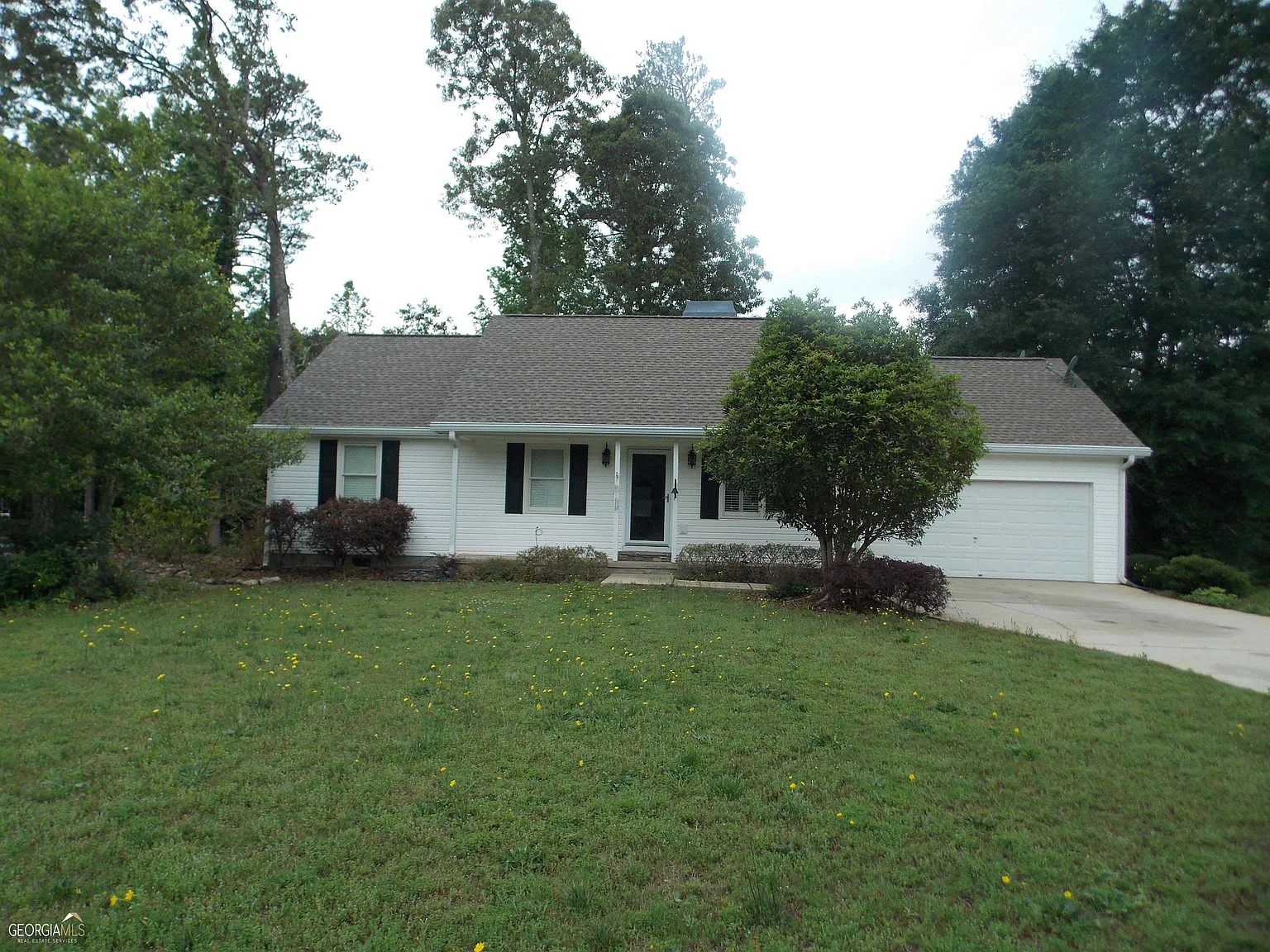 148 Lake Forest Dr photo 1