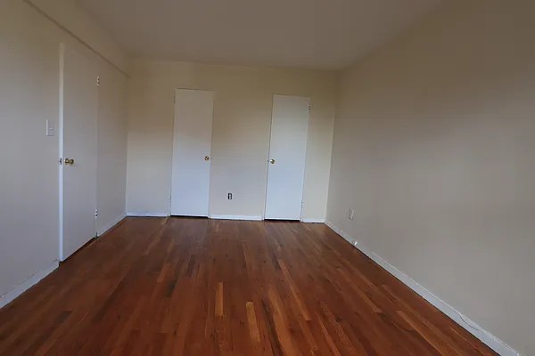 Rented by Douglas Elliman | media 20