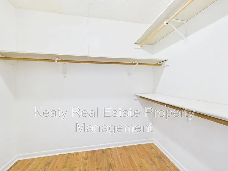 407 Fox Run Ave #2 — Photo 13