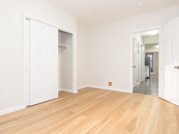 5th image of 239 E 51st St APT 2W