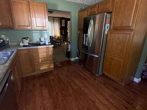 5th image of 6114 Lakewood Village Dr