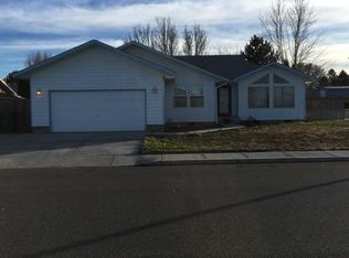 6921 W 2nd Ave, Kennewick, WA 99336