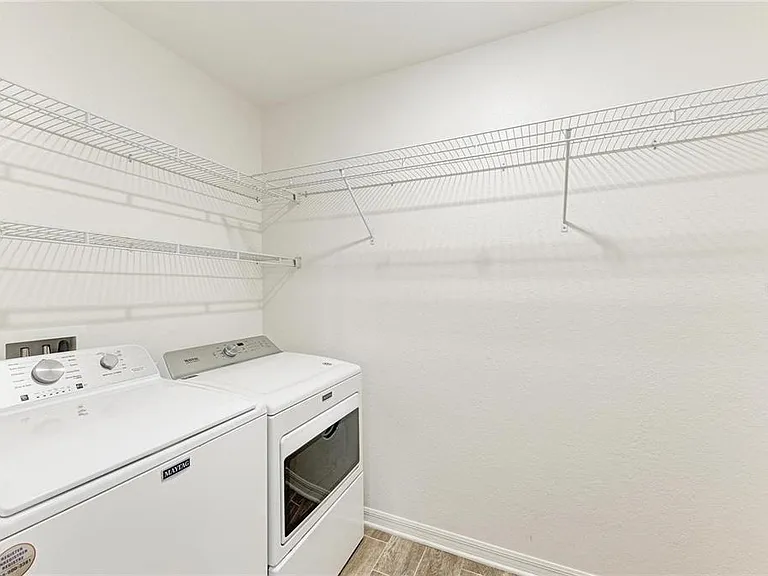 2084 La Palma Ave — Photo 26