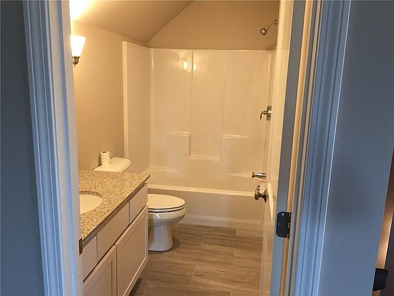 4th image of 4 Coral Lane #6