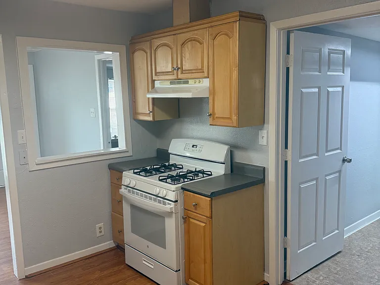 609 S Fannin St — Photo 9