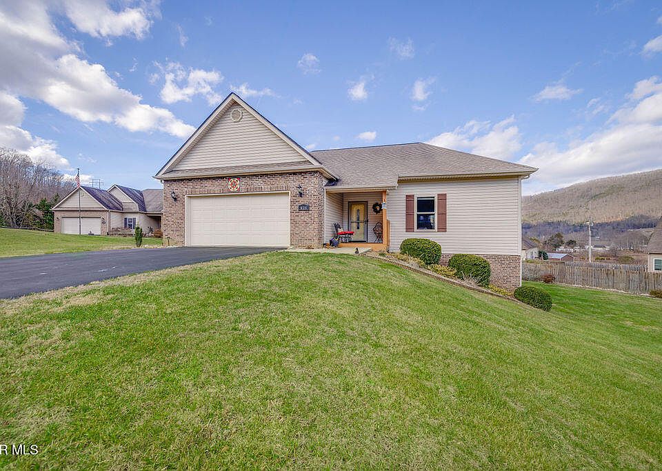 1st image of 426 Brookside Dr