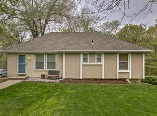 7918 NW Cadwallader Rd, Kansas City, MO 64152