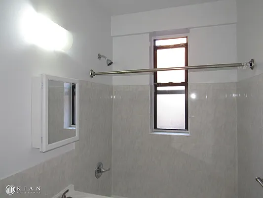 Rented by Kian Realty | media 21