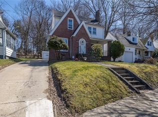 3978 Orchard Rd, Cleveland Heights, OH 44121