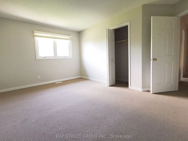 2034 Oxford Ave — Photo 13