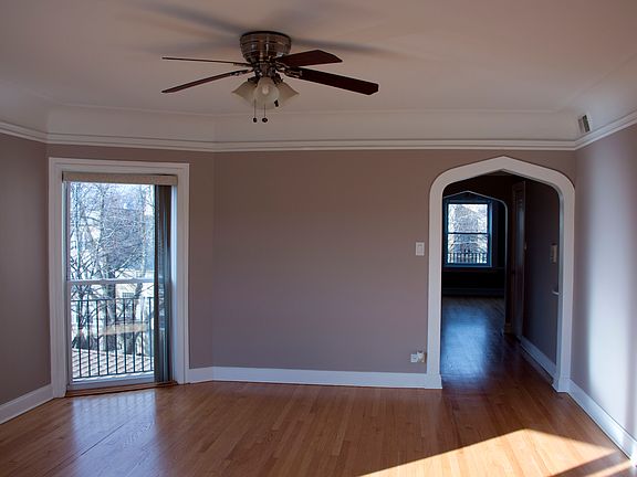 5th image of 6441 N Francisco Ave APT 3