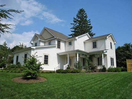 2nd image of 100 Cohee Rd
