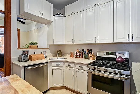 Sold by Corcoran | media 3