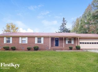 5502 Stoney Ridge Dr, Mc Leansville, NC 27301