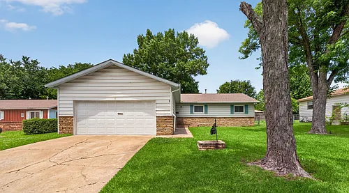516 W Toledo Pl Photo 1