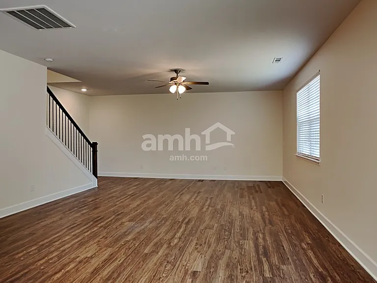 3028 Esquire Dr — Photo 6