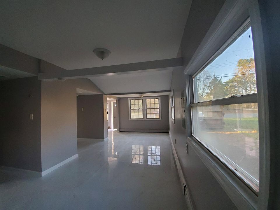 2nd image of 48 Dock Ave