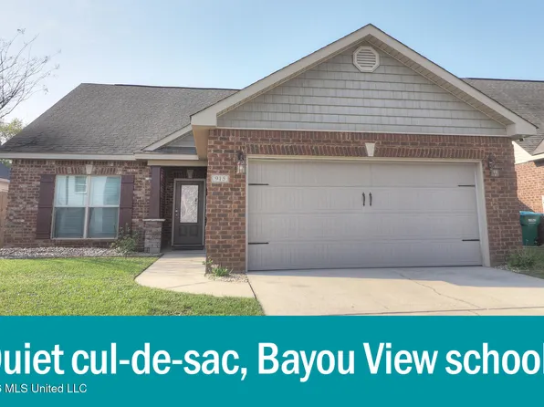 915 Old Towne St, Gulfport, MS 39507