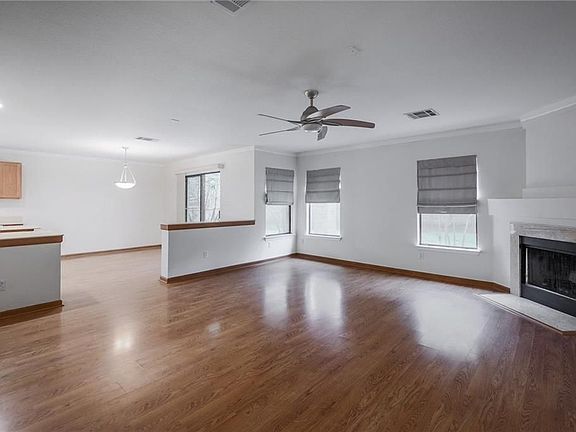 4th image of 1500 Somerset Canyon Ln