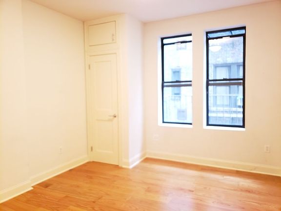 3rd image of 509 Cathedral Pkwy #10NO