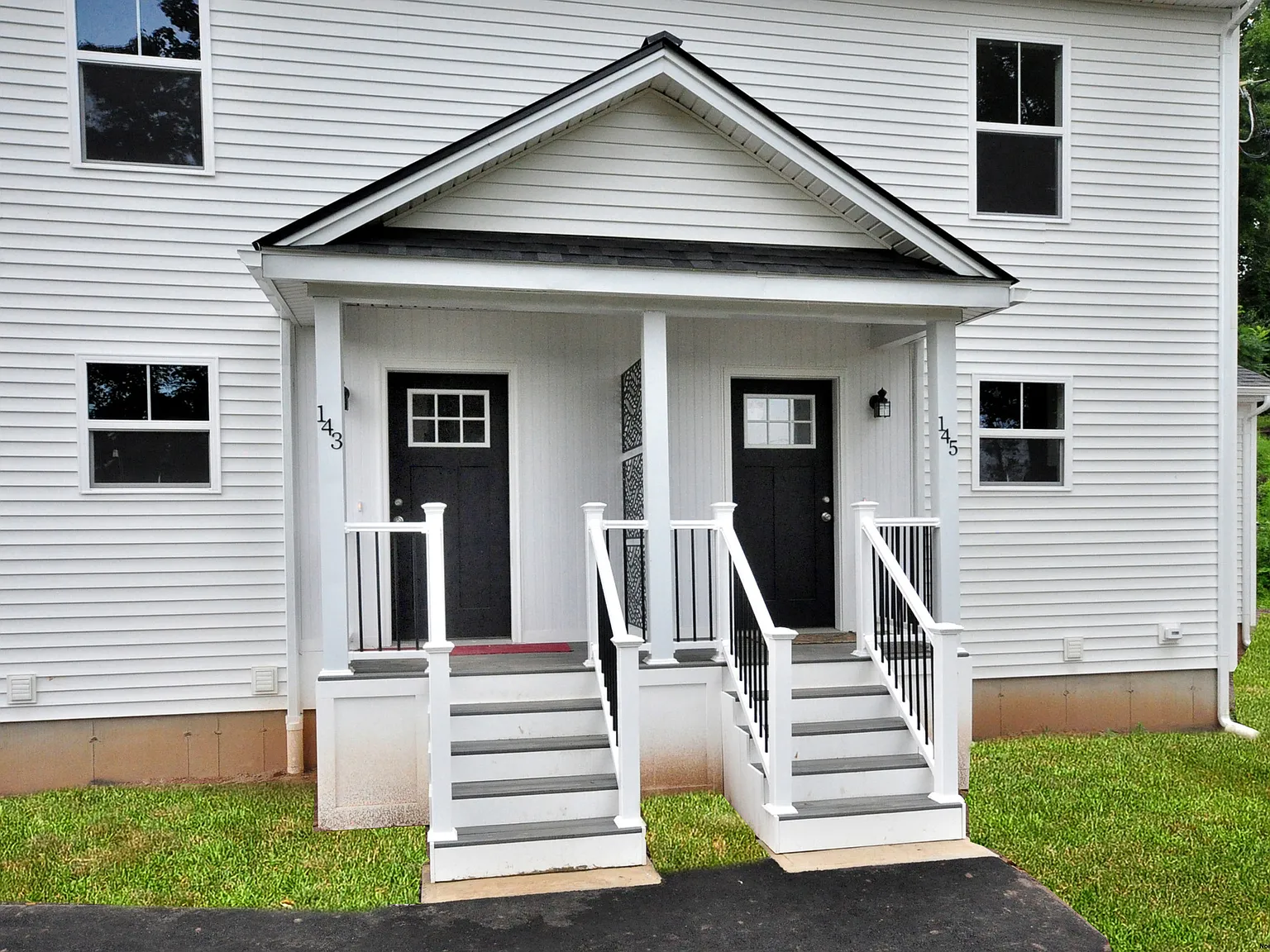 143-145 N Main St — Photo 3
