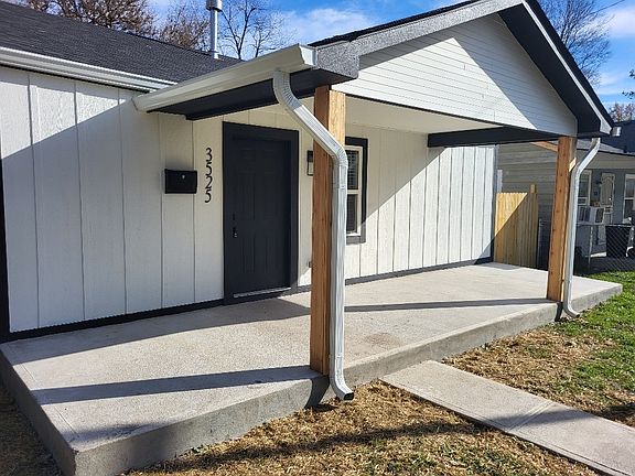 5th image of 3525 Kinnear Ave