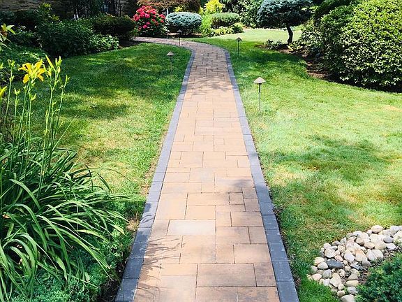 2nd image of 412 Rices Mill Rd