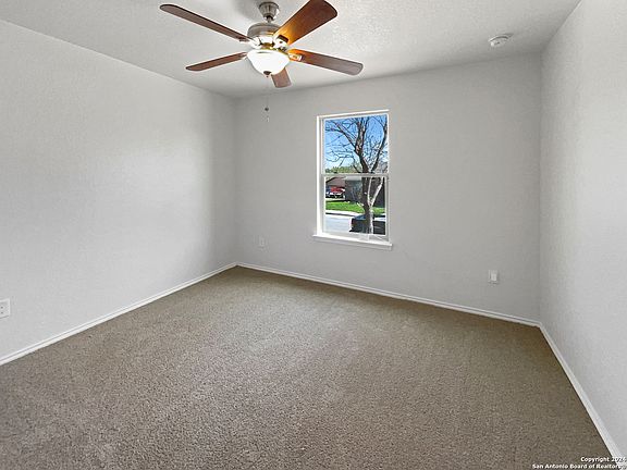 5th image of 1231 Plaza Lake