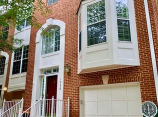 1228 Wild Hawthorn Way, Reston, VA 20194