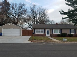 5210 21st Ave, Moline, IL 61265