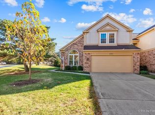 280 Lorraine Cir, Bloomingdale, IL 60108