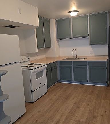 3rd image of 410A N Lake St