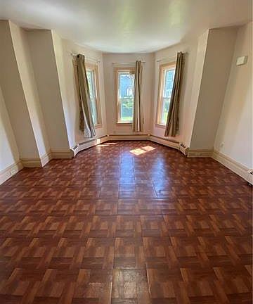 5th image of 1110 Walnut Dr