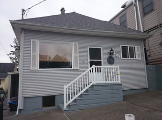 307 N 74th St, Seattle, WA 98103