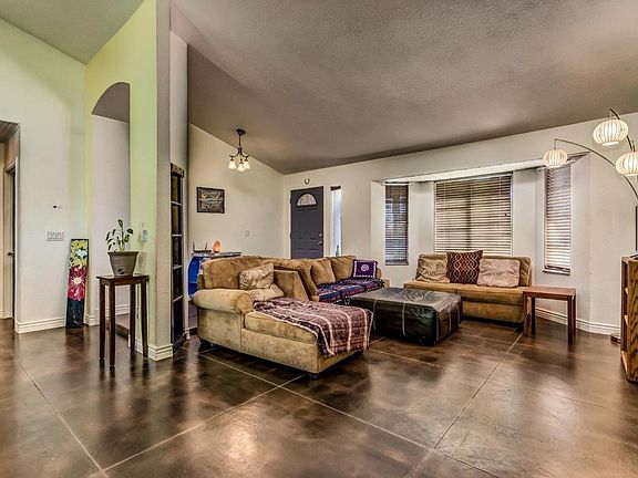 5th image of 6508 E Jasmine St