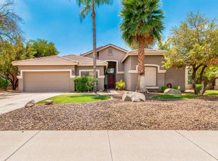 978 S Western Skies Dr, Gilbert, AZ 85296