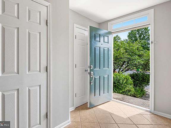 5th image of 6312 Hampton Pl