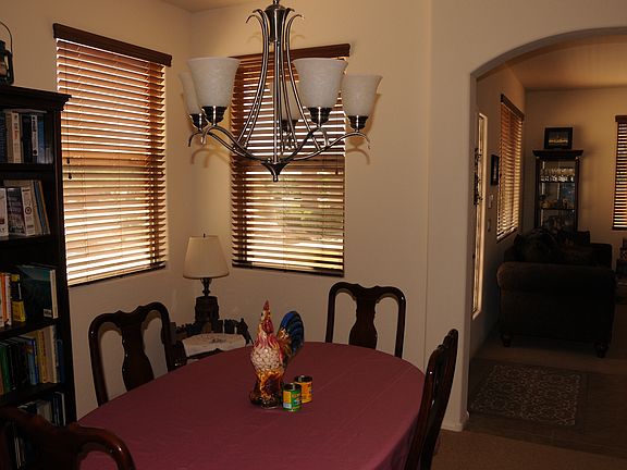 Dining room to entry